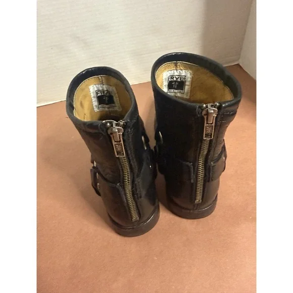 FRYE PHILLIP BLACK Leather Harness Back Zip Short Boots 6.5 Biker Boho Chic moto - Picture 4 of 16